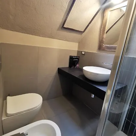 Deliziosa Sul Mare Appena Ristrutturata Vakantiehuis Pula